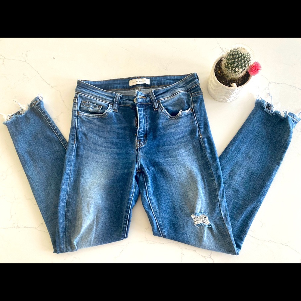 Flying monkey distressed jeans sz 27